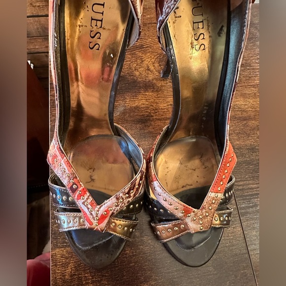 Guess Gwerinna-3 peep toe stiletto pumps size 9M - Picture 8 of 8